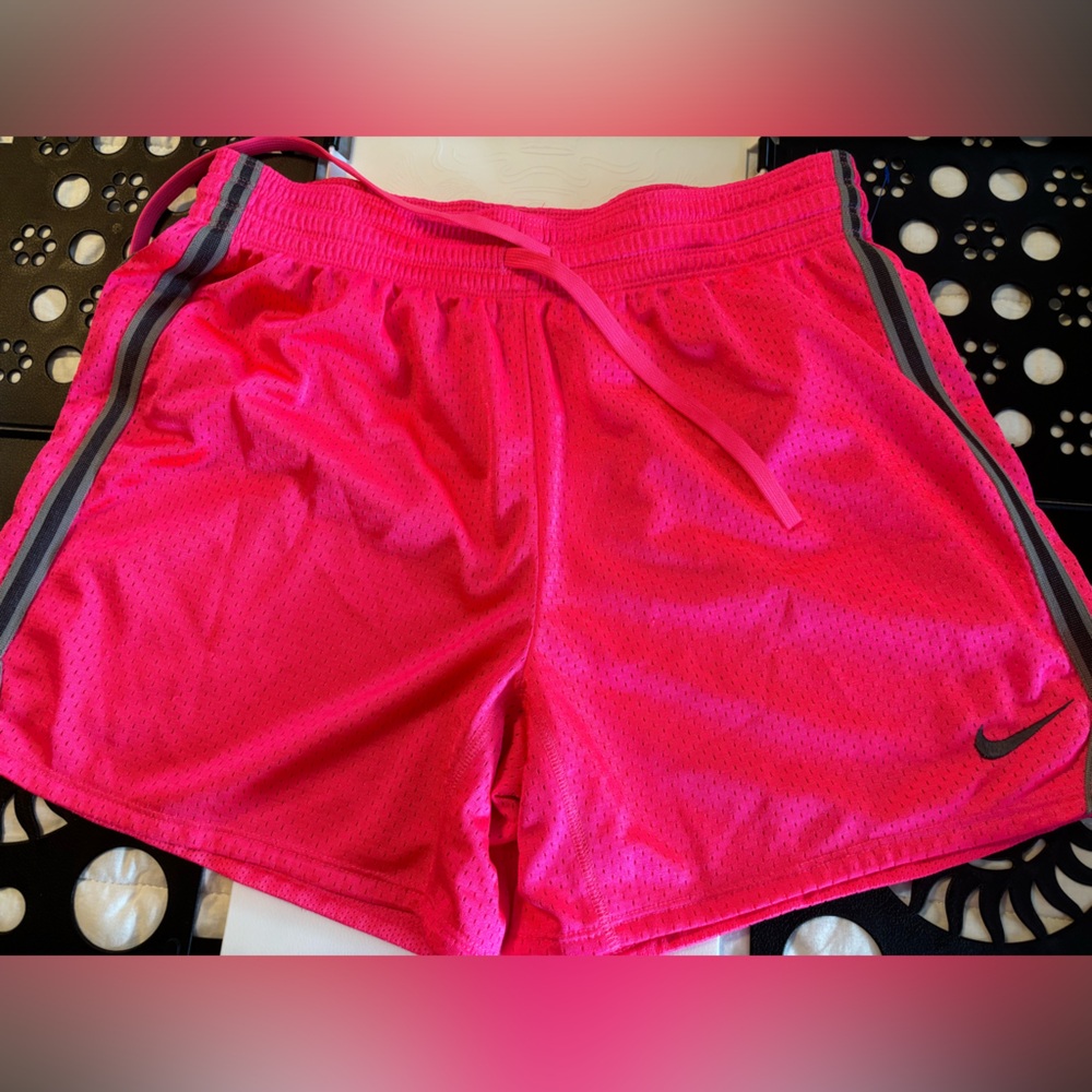 Nike Dri Fit Athletic Training Shorts Womens Small (Mesh) PINK! Striped